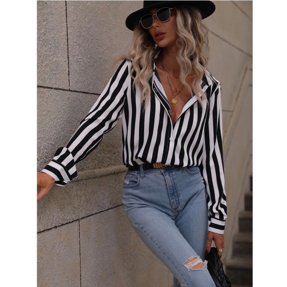 Vertical Stripes Black and White Collar Shirt Button Down - Picture 2 of 16